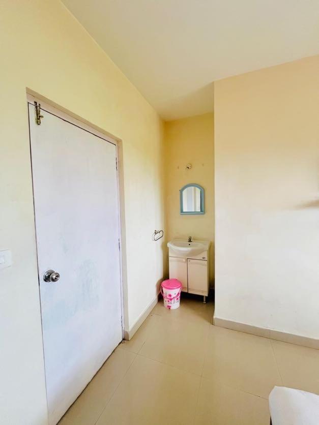 Nilgiris Inn Kotagiri Kültér fotó